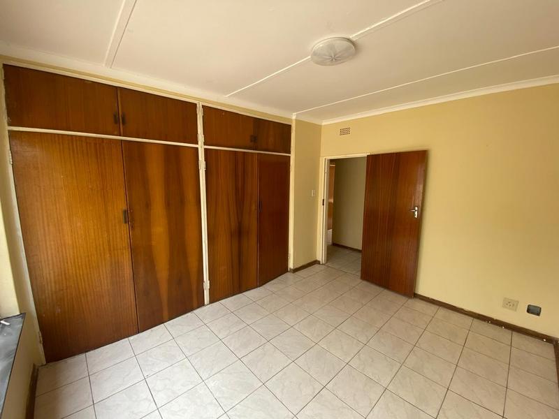 4 Bedroom Property for Sale in Riviera Northern Cape